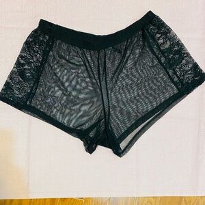 Black Fuchsia Lace Panty sz L.